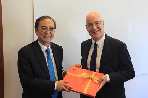 林建華校長會見紐約大學漢密爾頓校長.JPG 林建華校長會見紐約大學漢密爾頓校長.JPG